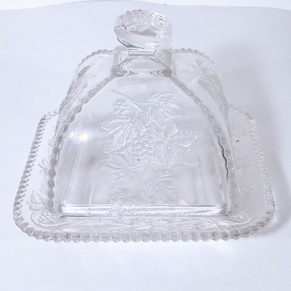 Vintage Pressed Glass Covered Plate‎ with Berry Vines and leaves  #1016 - Picture 3 of 11